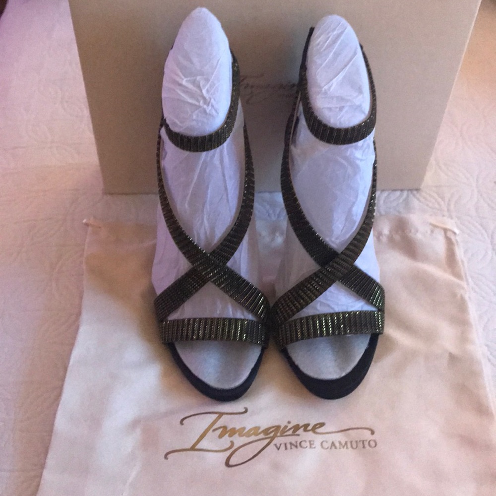 Vince Camuto